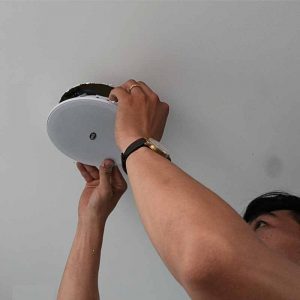 CMX CSK-66W loa âm trần nghe nhạc nền được lắp đặt