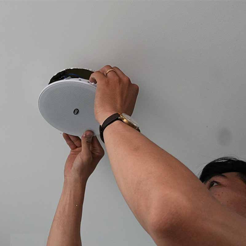 CMX CSK-66W loa âm trần nghe nhạc nền được lắp đặt